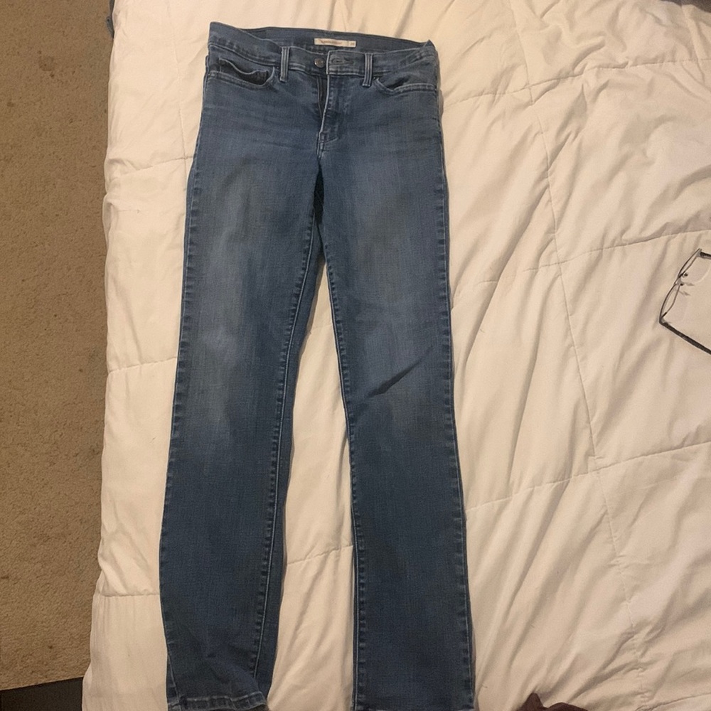 Levi’s slimming straight jean mid wash blue